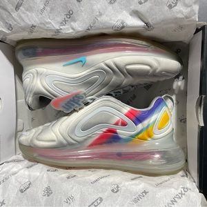 AIR MAX 720